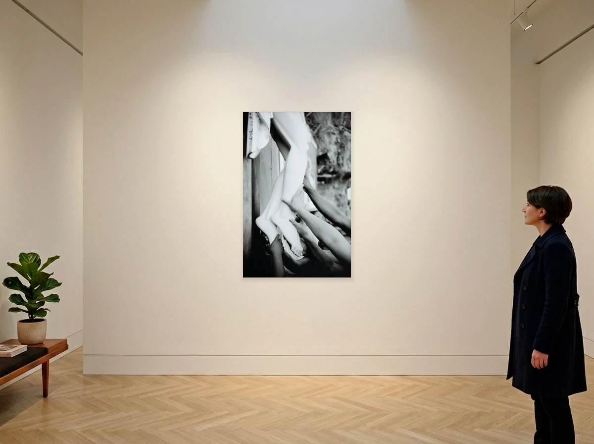 Christian Cravo - Untitled in room